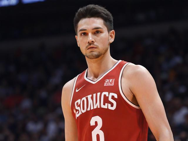 这届美国男篮太出片，奥运多张合照或成球迷壁纸