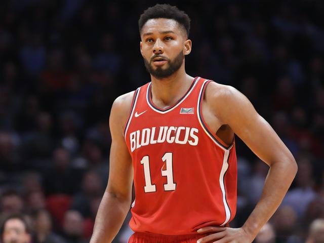 李凯尔努力练投篮,西蒙斯何时练遭质疑