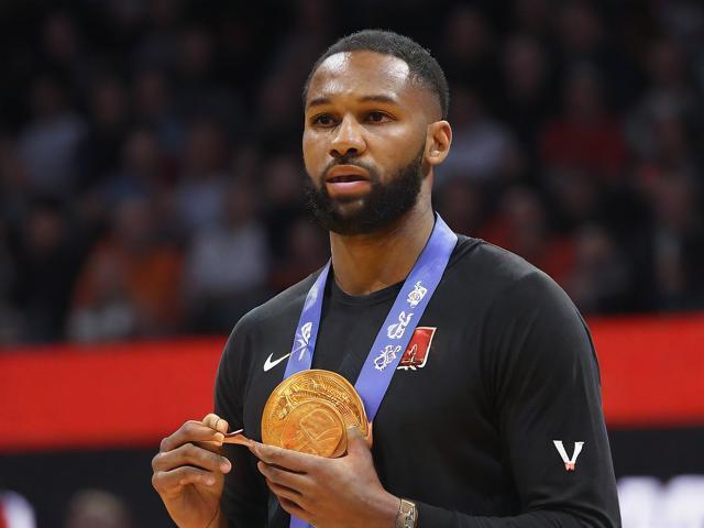 霍华德：伤病困局后首冠证明王者归来