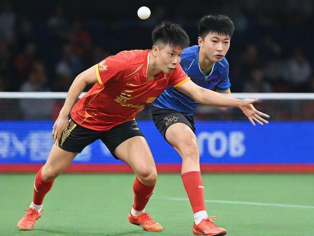 职街对决！万盛伟 vs 接球王无忧惊天逆转