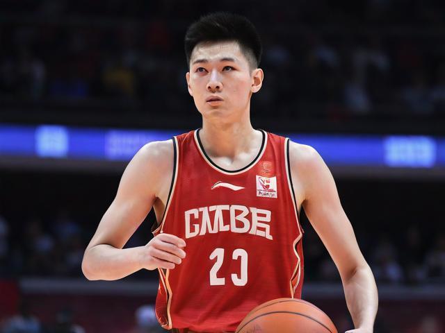 周琦拼争精神助力男篮重返亚洲巅峰