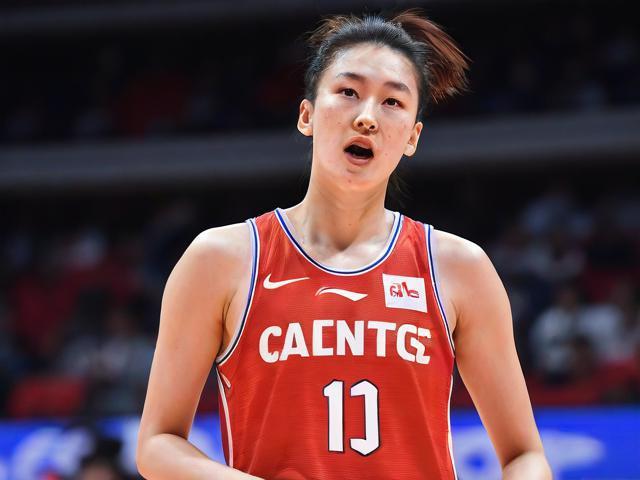 李梦无缘国家队 暗示篮球大整顿