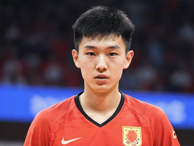 张博源助中国U17男篮大逆转法国队