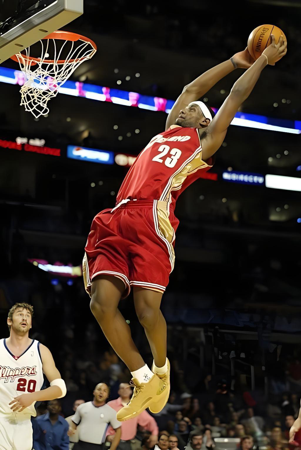 詹姆斯天龙八部突破极限脚步艺术