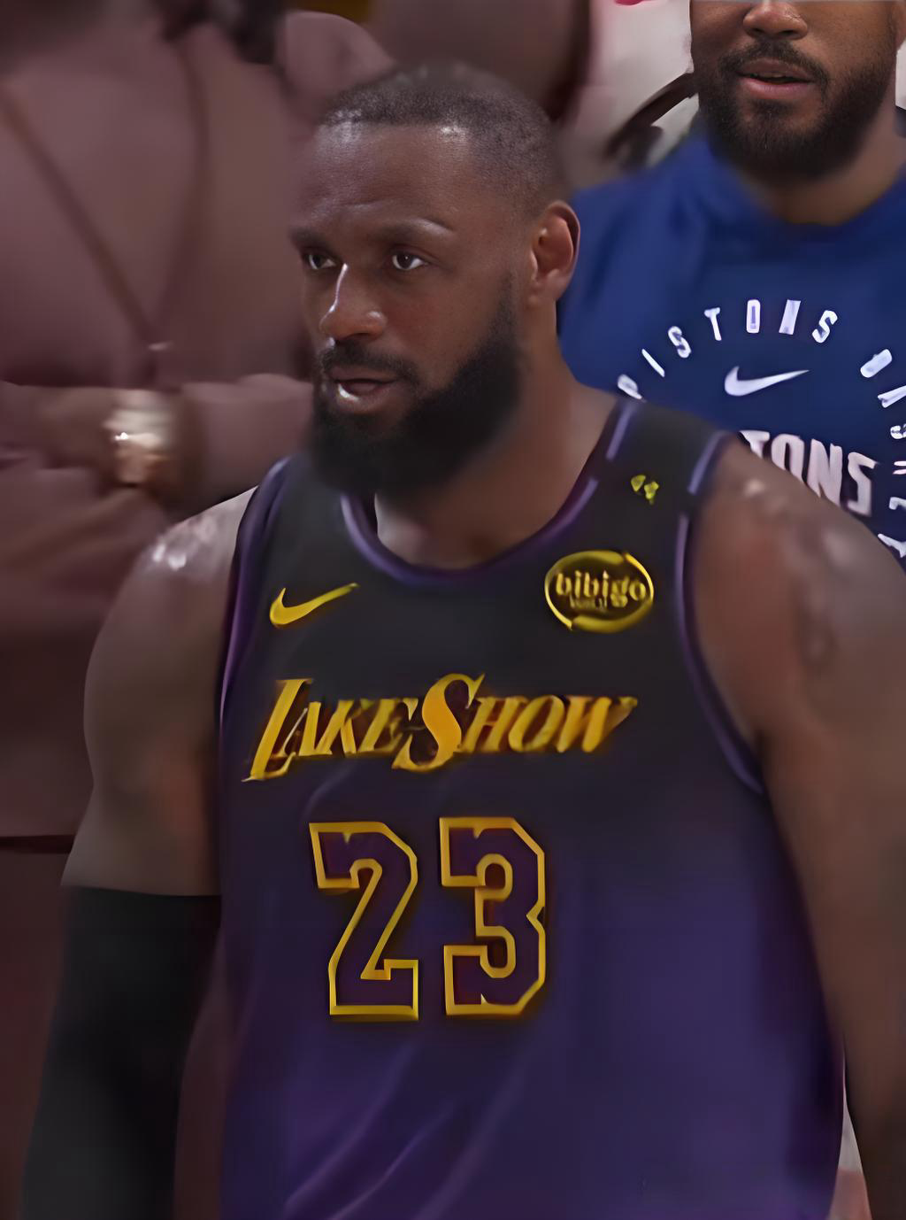 詹姆斯效率遭杜小帅质疑