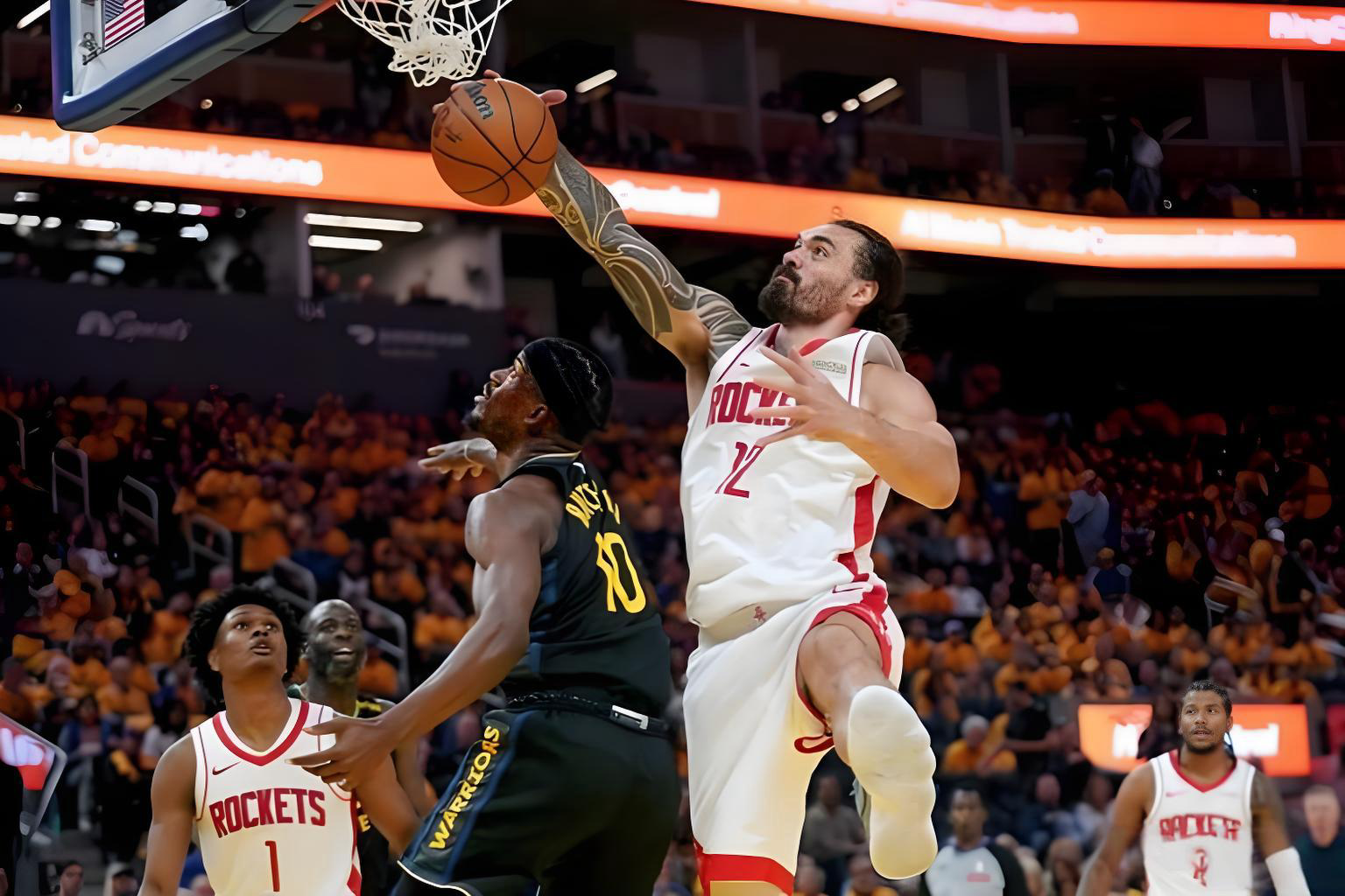 休斯顿火箭签亚当斯三年三千万合约