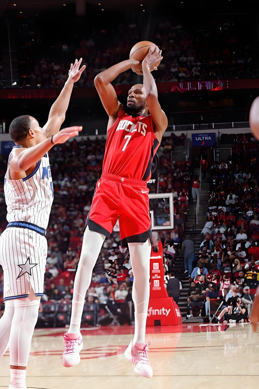 杜兰特火箭首秀闪耀 申京成进攻核心