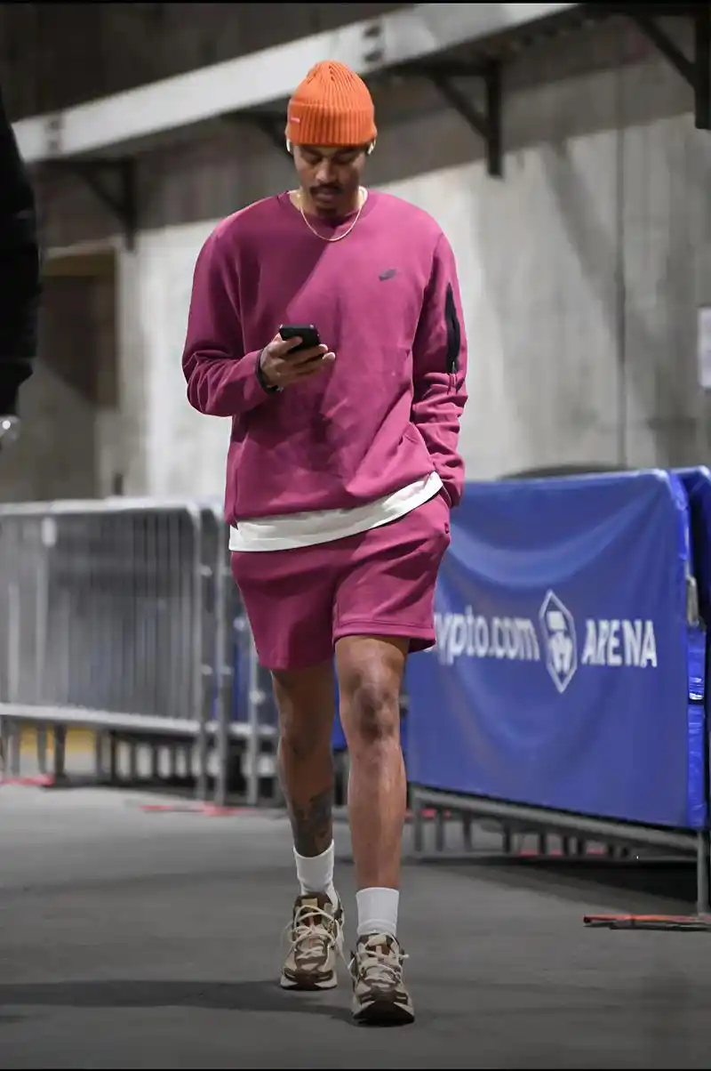 乔丹普尔首秀爆发却遭弃用 鹈鹕单打崩盘