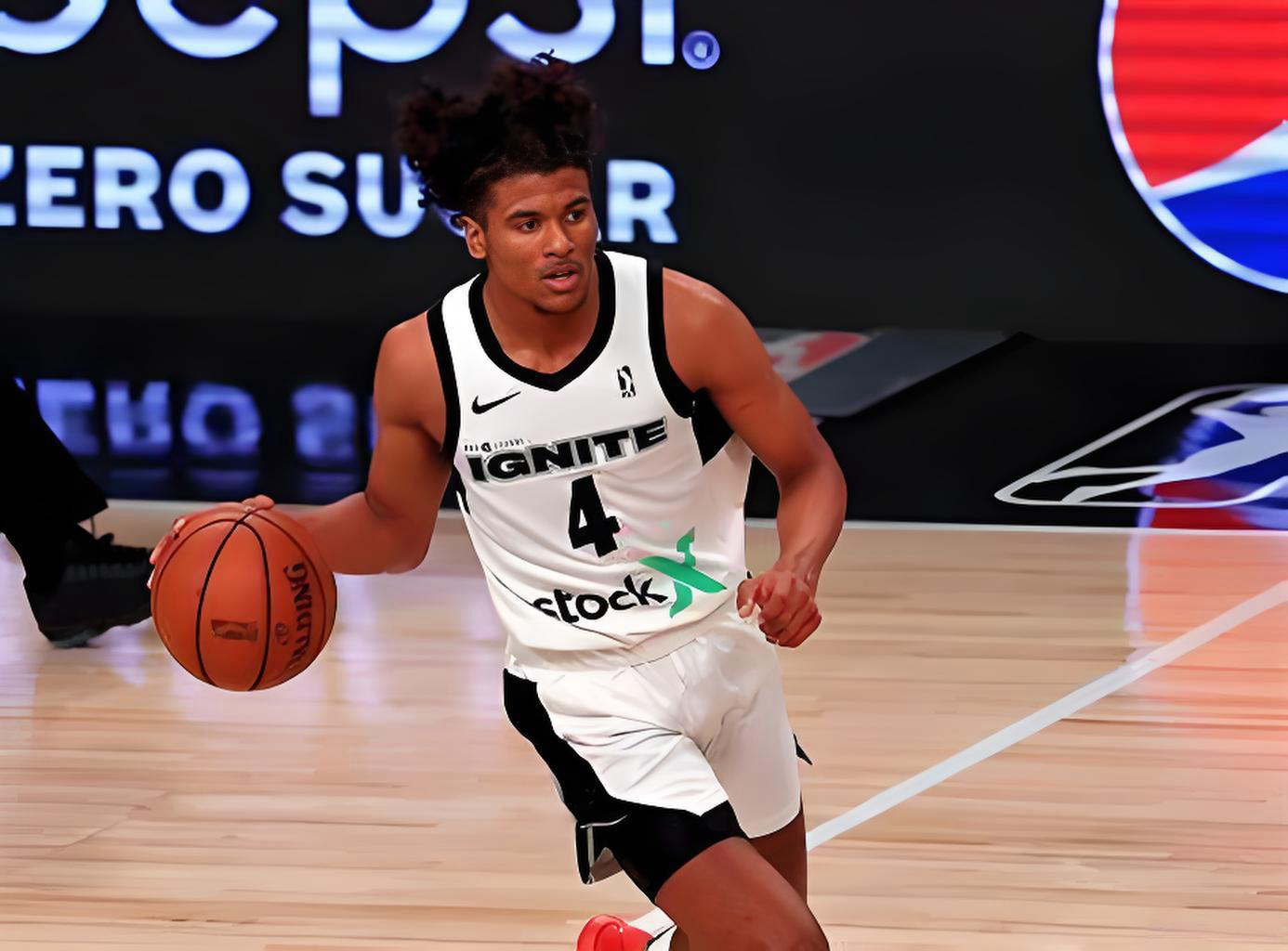 杰伦格林复出两场重伤 风雪哥盼早日康复