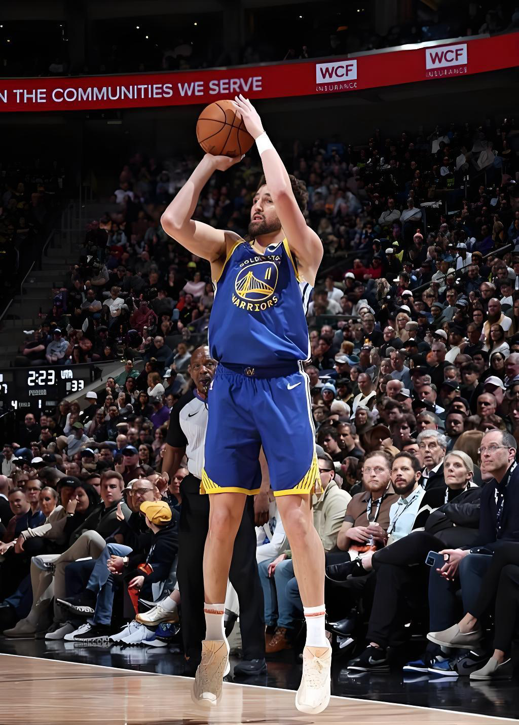 克莱替补35分勇士胜