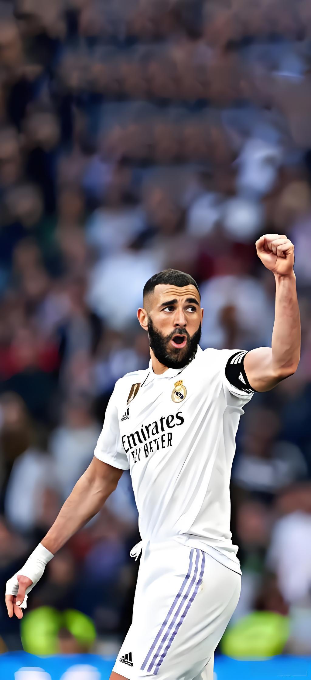 本泽马:从里昂神童到皇马巨星